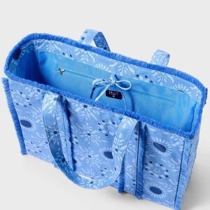 Roller Rabbit x Target 🩵💙 Blue Floral Fringe Tote